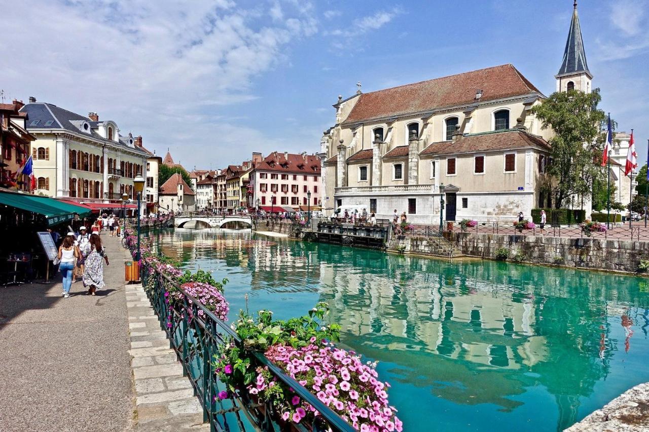 Campanile Annecy - Cran Gevrier Hotel Exterior photo