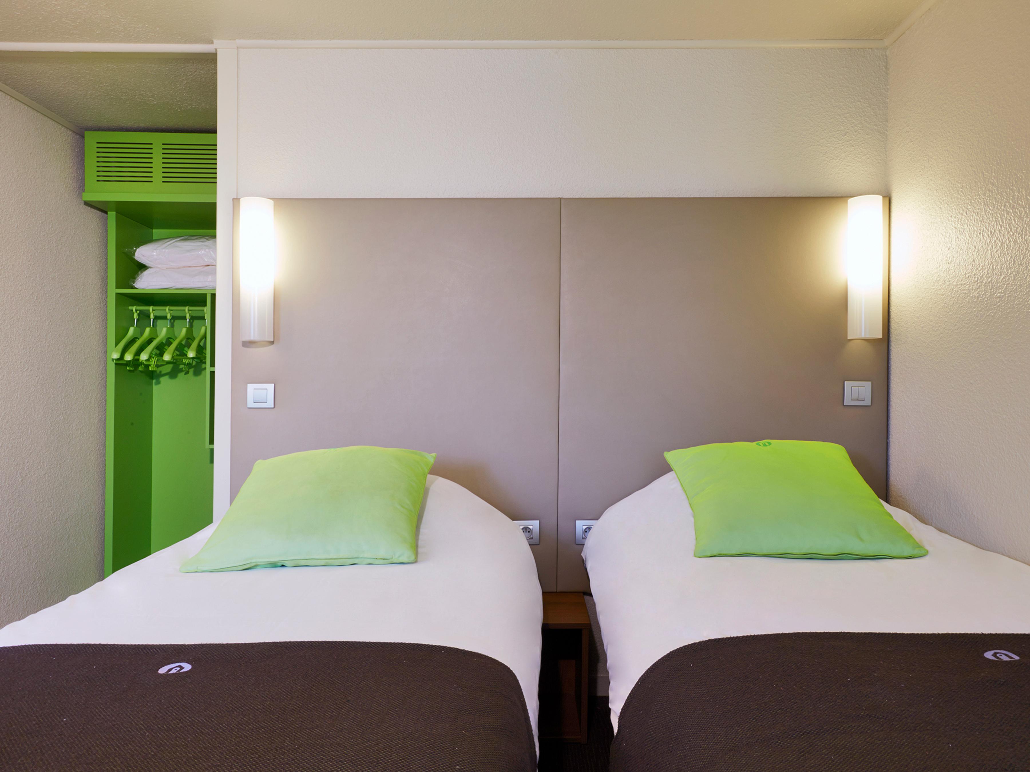 Campanile Annecy - Cran Gevrier Hotel Exterior photo